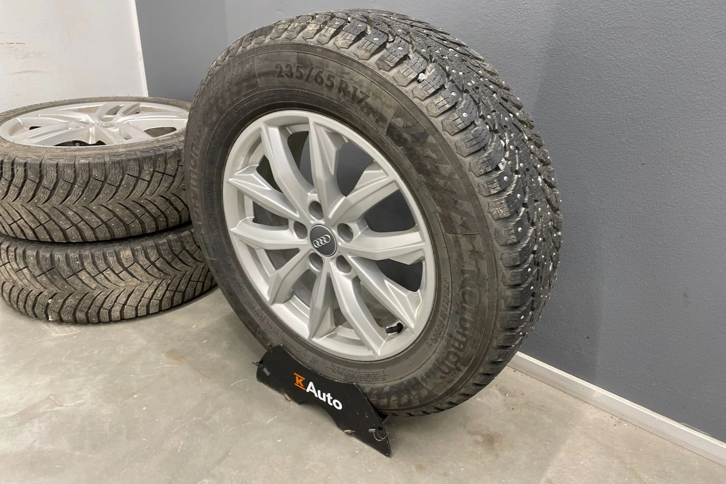Musta Audi Q5 2018 kuva 11.