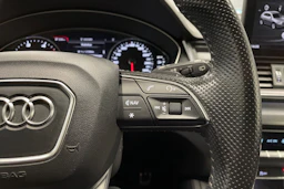 Musta Audi Q5 2018 kuva 21.