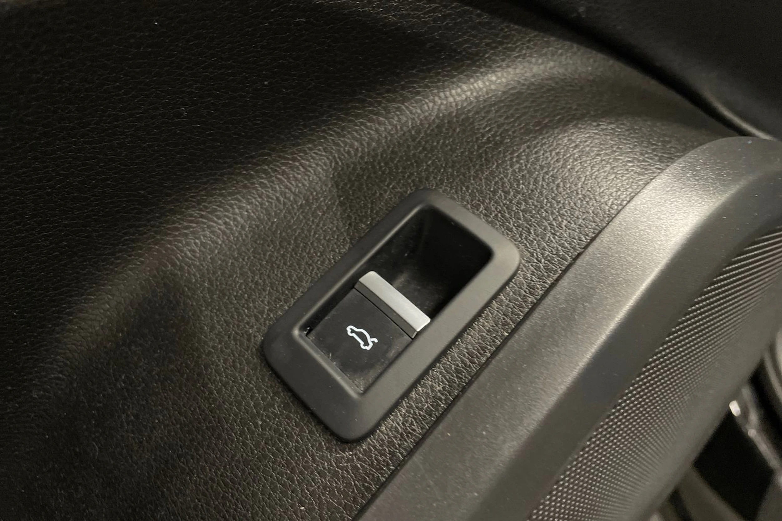 Musta Audi Q5 2018 kuva 22.