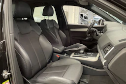 Musta Audi Q5 2018 kuva 24.