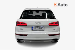 valkoinen Audi Q5 2018 kuva 3.