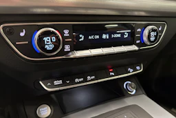 valkoinen Audi Q5 2018 kuva 19.