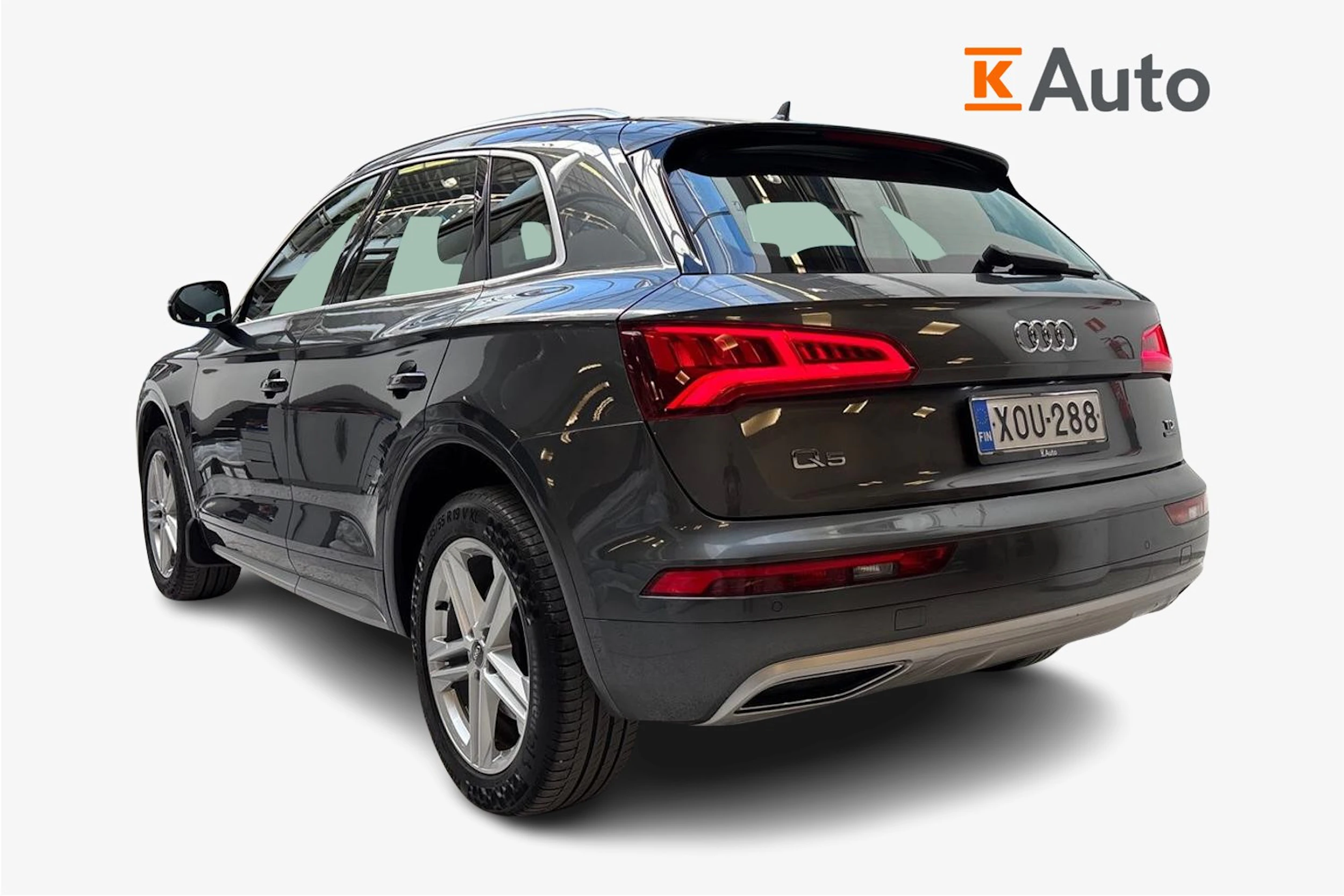 harmaa Audi Q5 2018 kuva 3.