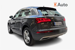 harmaa Audi Q5 2018 kuva 3.