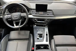 harmaa Audi Q5 2018 kuva 9.
