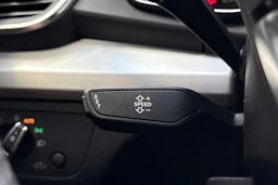 harmaa Audi Q5 2018 kuva 20.