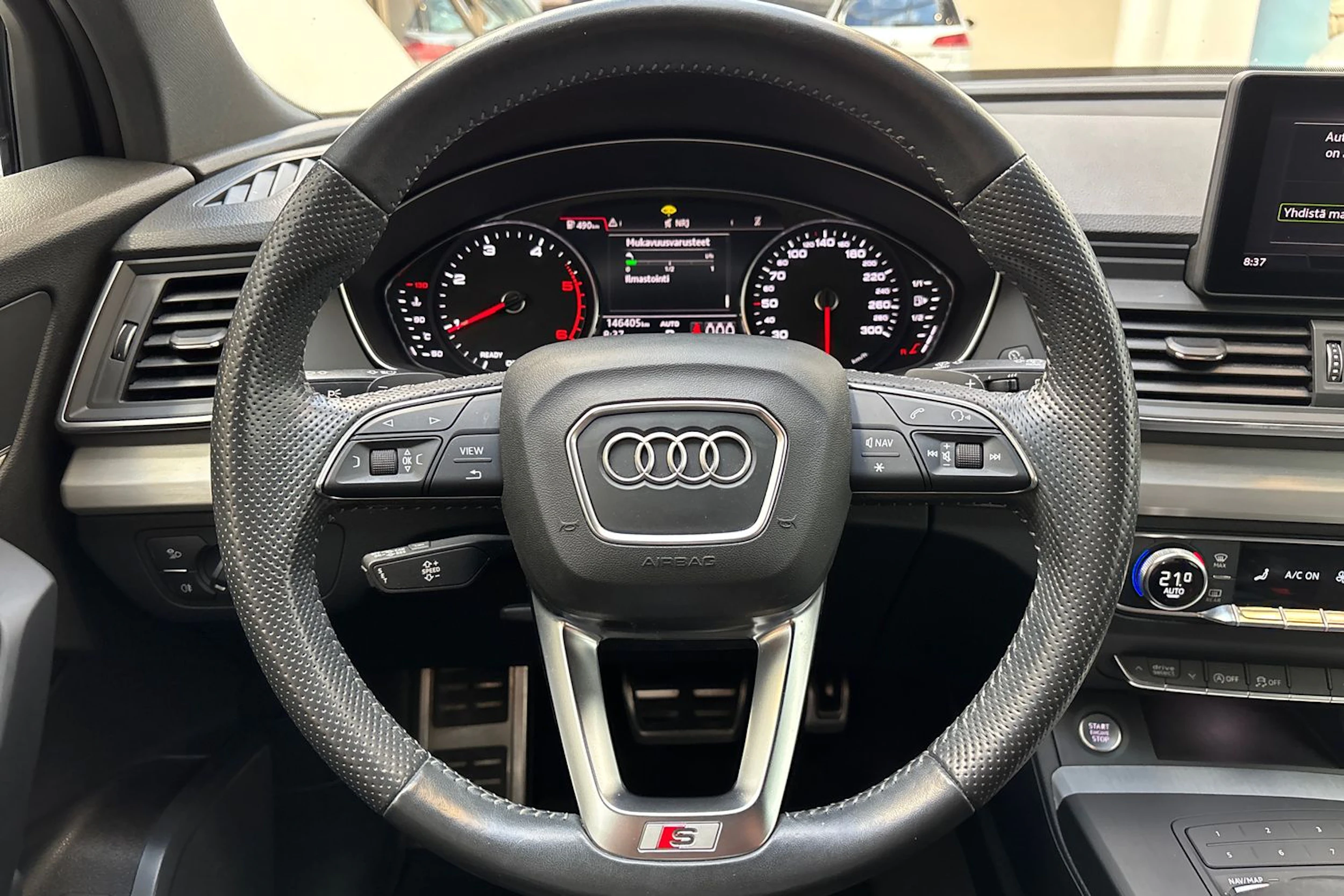 harmaa Audi Q5 2018 kuva 21.
