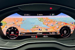 valkoinen Audi Q5 2018 kuva 8.
