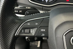 harmaa Audi Q5 2018 kuva 19.