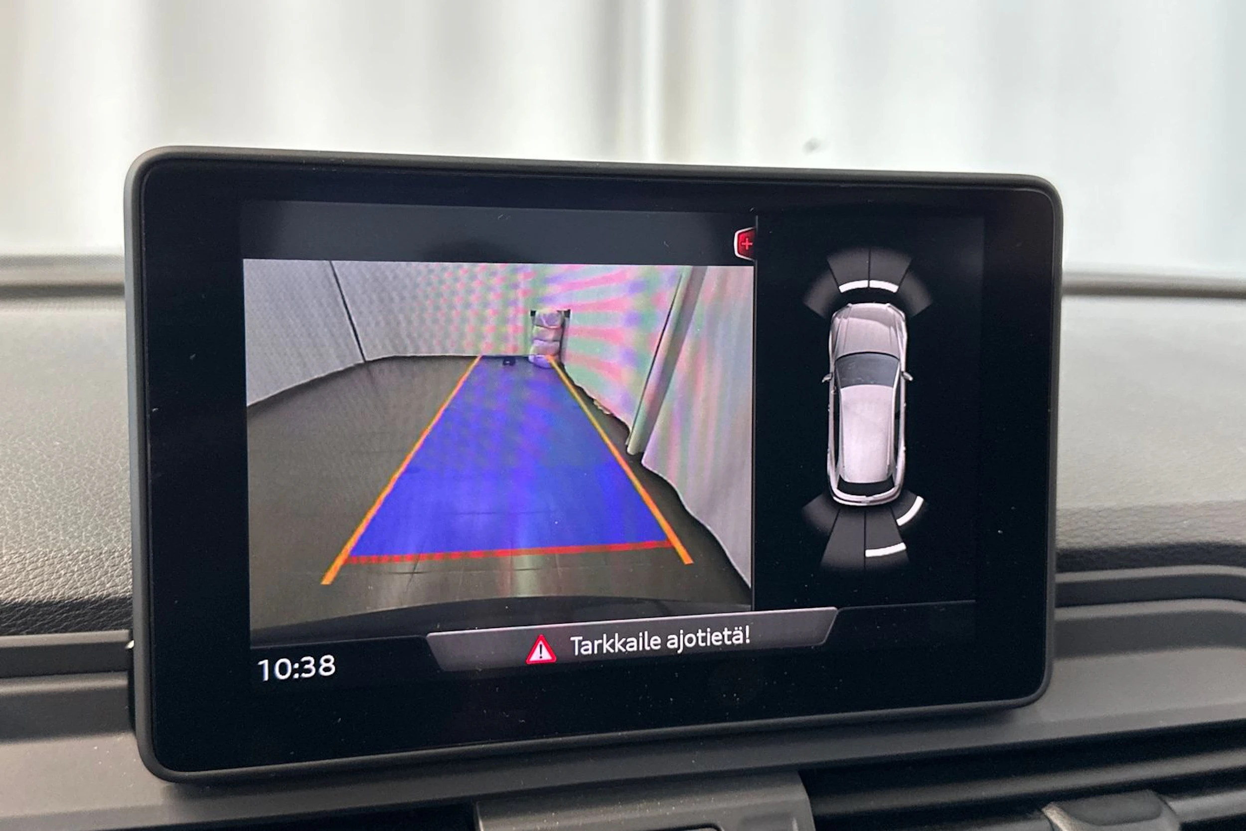 harmaa Audi Q5 2018 kuva 29.