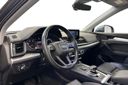 harmaa Audi Q5 2019 kuva 3.