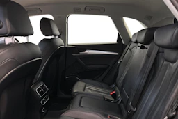 harmaa Audi Q5 2019 kuva 8.
