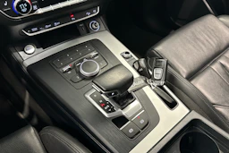 harmaa Audi Q5 2019 kuva 20.