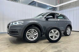 harmaa Audi Q5 2019 kuva 29.