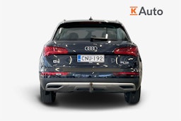 sininen Audi Q5 2019 kuva 3.