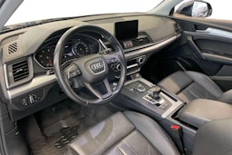 sininen Audi Q5 2019 kuva 7.