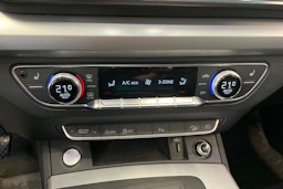 sininen Audi Q5 2019 kuva 23.