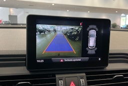 sininen Audi Q5 2019 kuva 24.