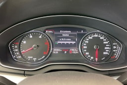 sininen Audi Q5 2019 kuva 25.