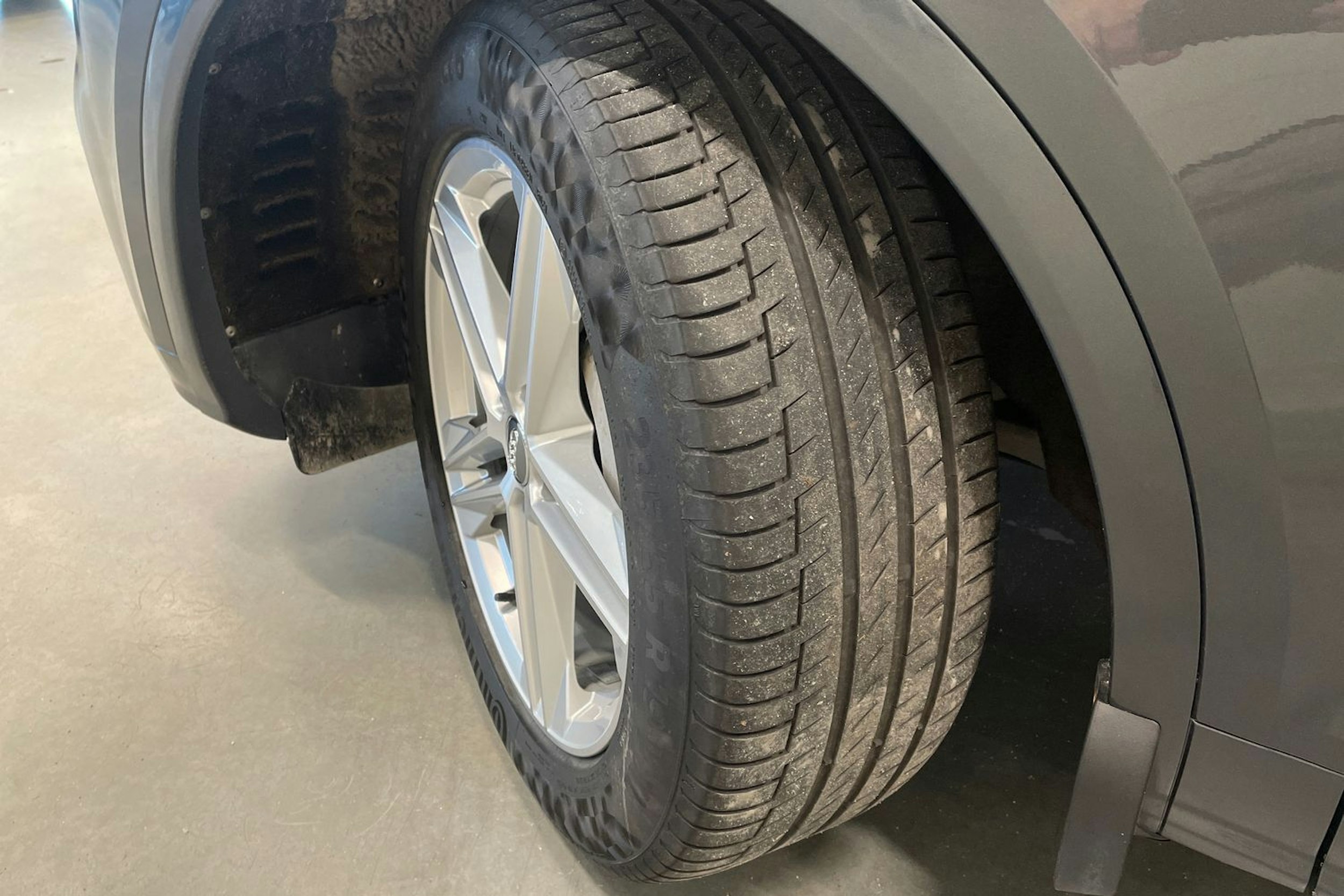 met. harmaa Audi Q5 2019 kuva 13.