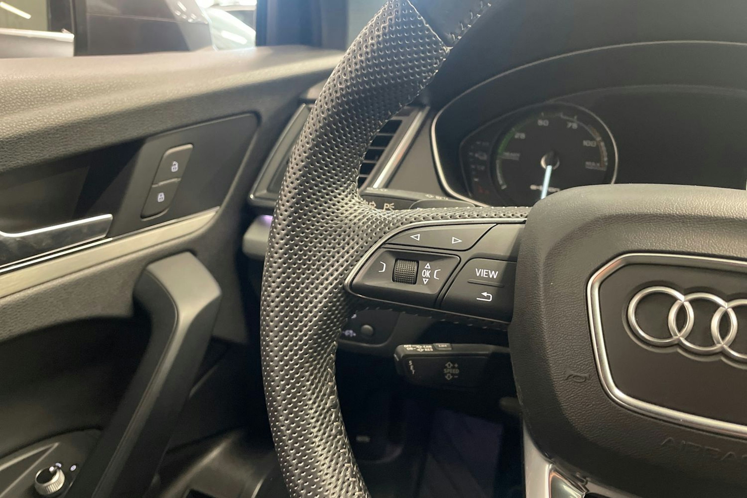 met. harmaa Audi Q5 2019 kuva 15.