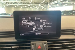 met. harmaa Audi Q5 2019 kuva 18.