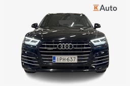 musta Audi Q5 2019 kuva 5.