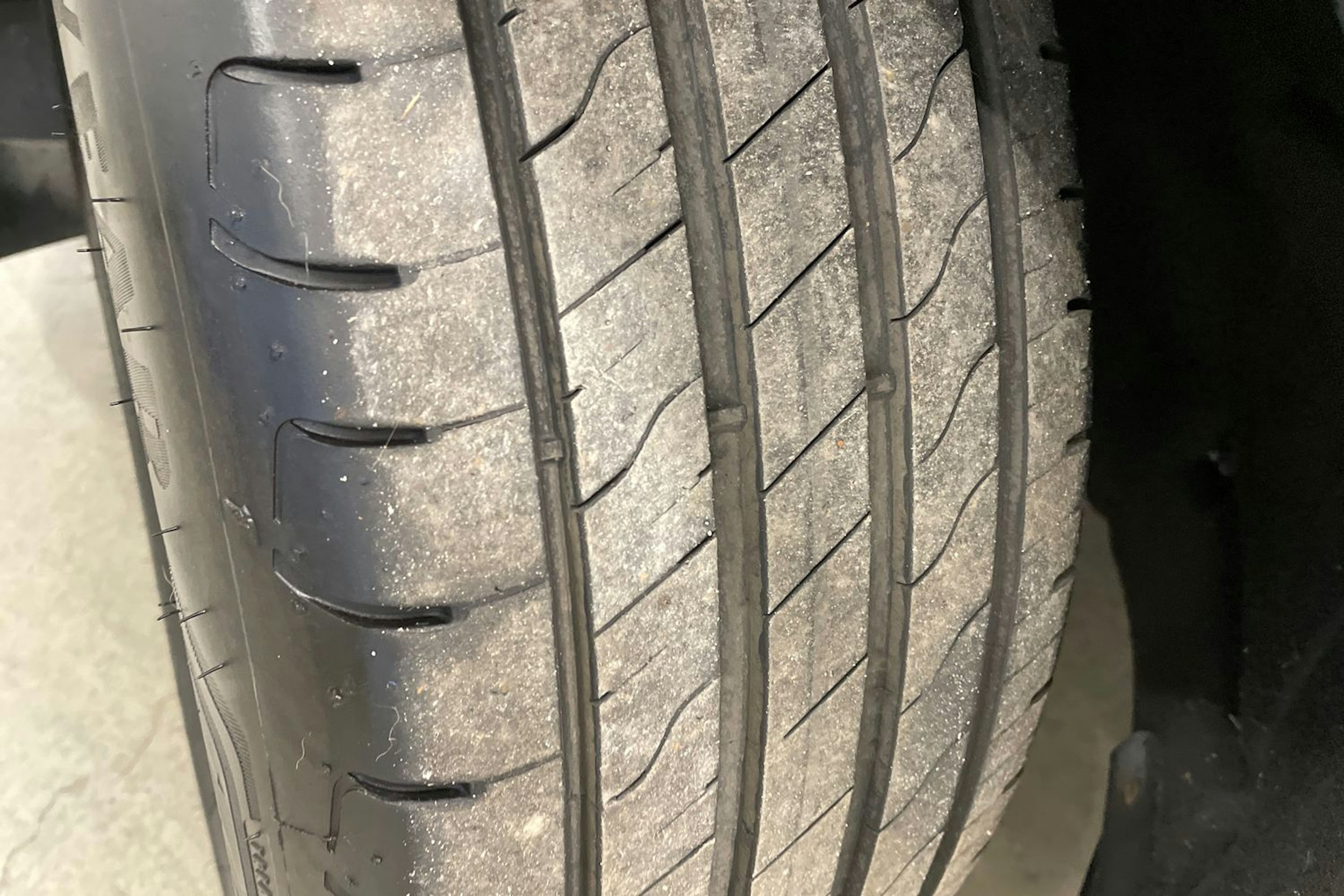 musta Audi Q5 2019 kuva 13.