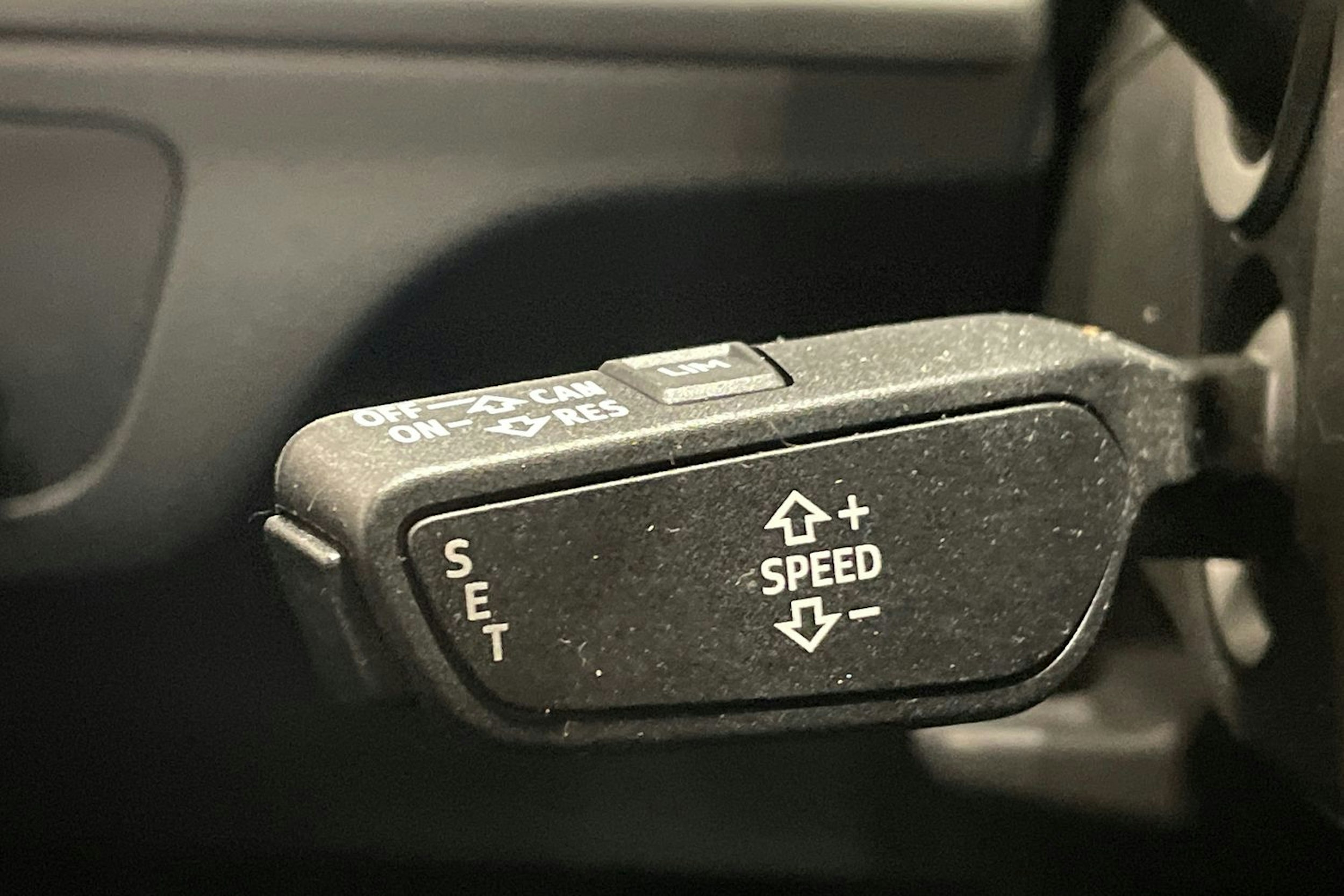 musta Audi Q5 2019 kuva 19.