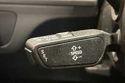 musta Audi Q5 2019 kuva 19.