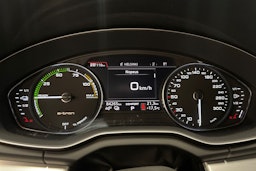 musta Audi Q5 2019 kuva 20.