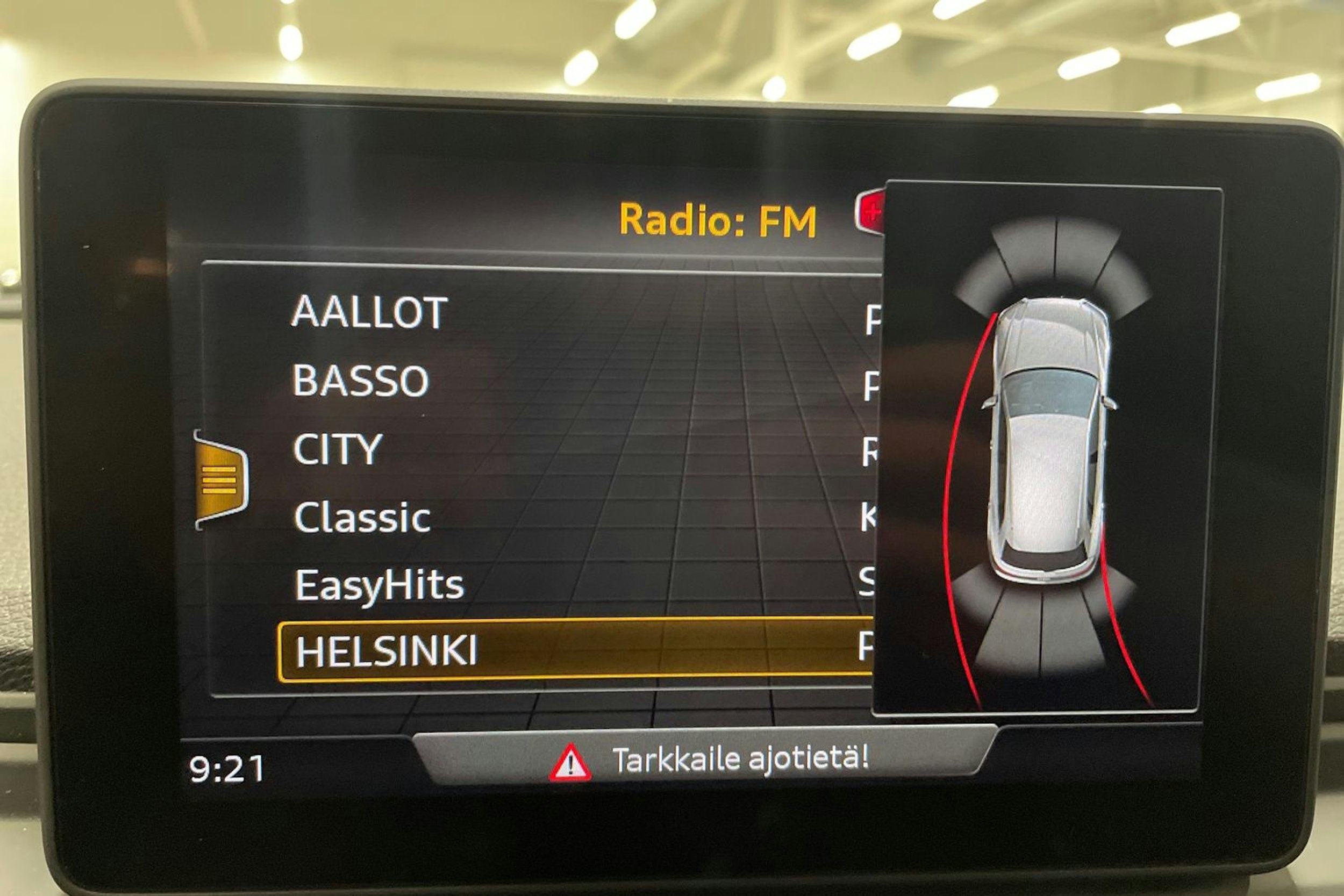 musta Audi Q5 2019 kuva 22.