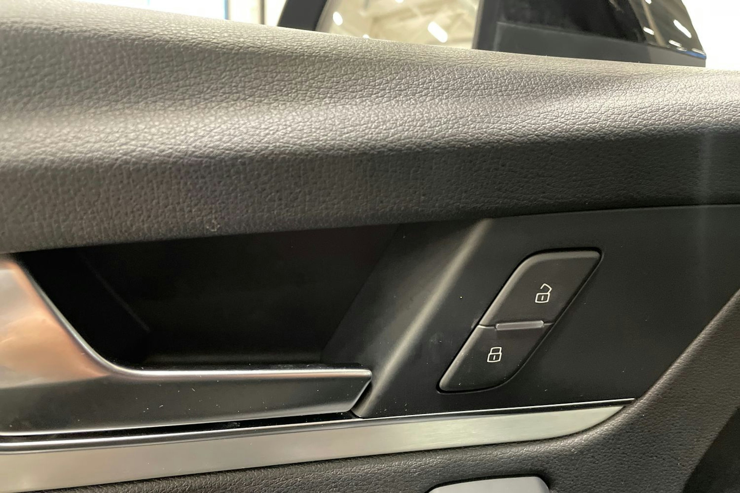musta Audi Q5 2019 kuva 36.