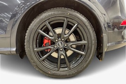 Musta Audi Q5 2019 kuva 11.