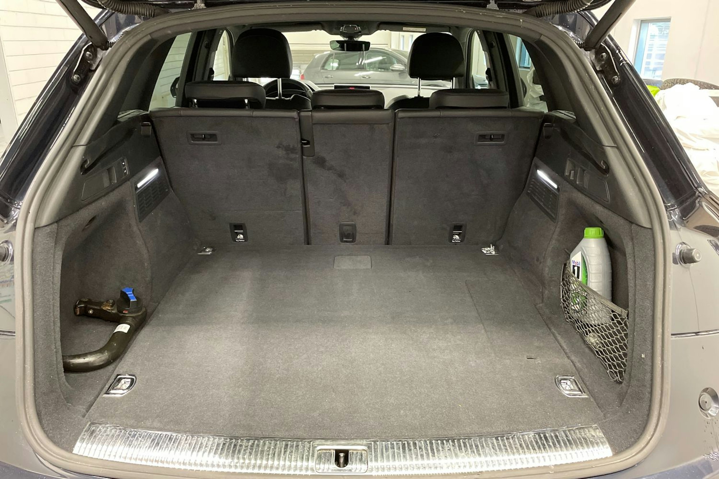 Musta Audi Q5 2019 kuva 15.