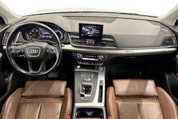 valkoinen Audi Q5 2019 kuva 7.