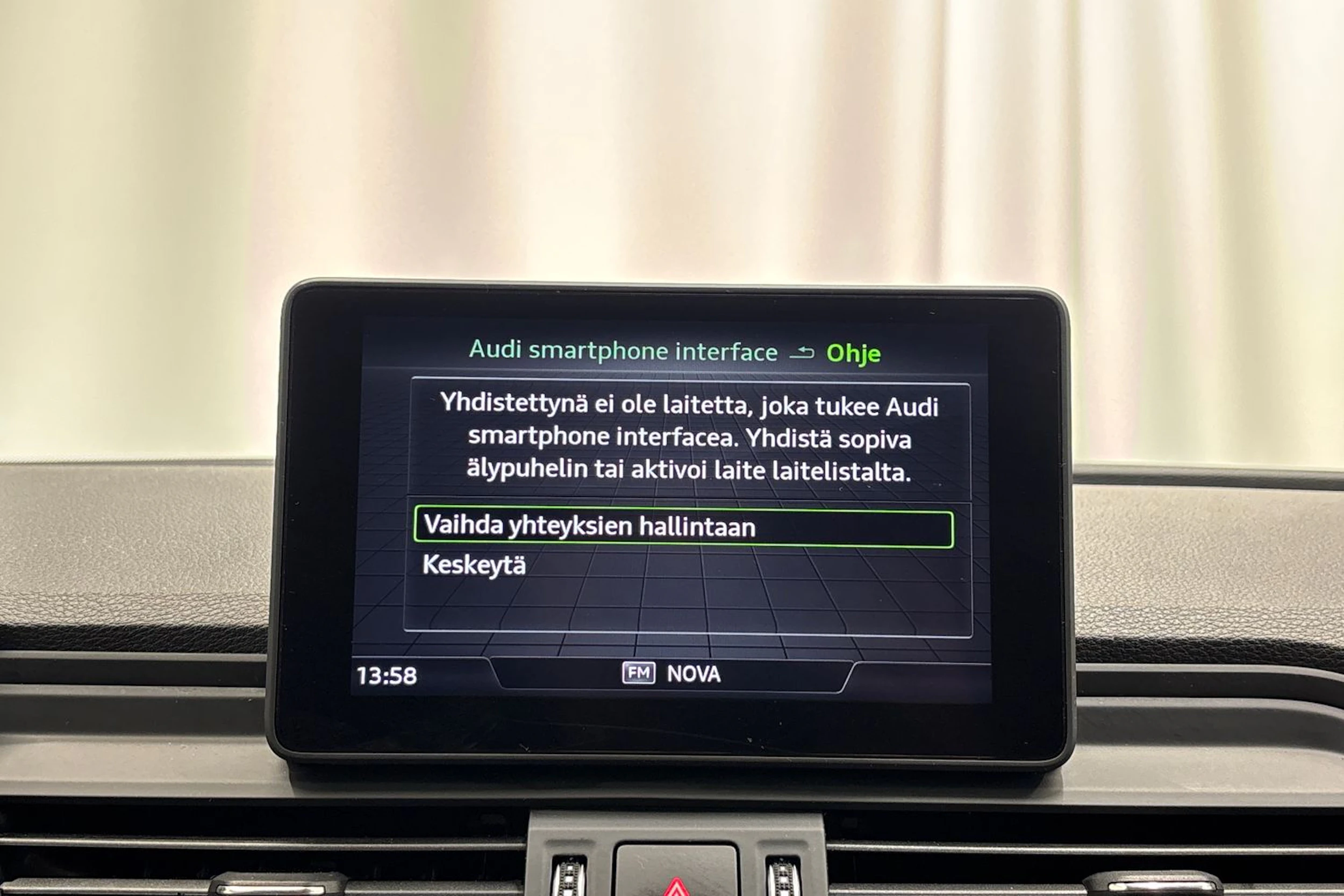 valkoinen Audi Q5 2019 kuva 20.