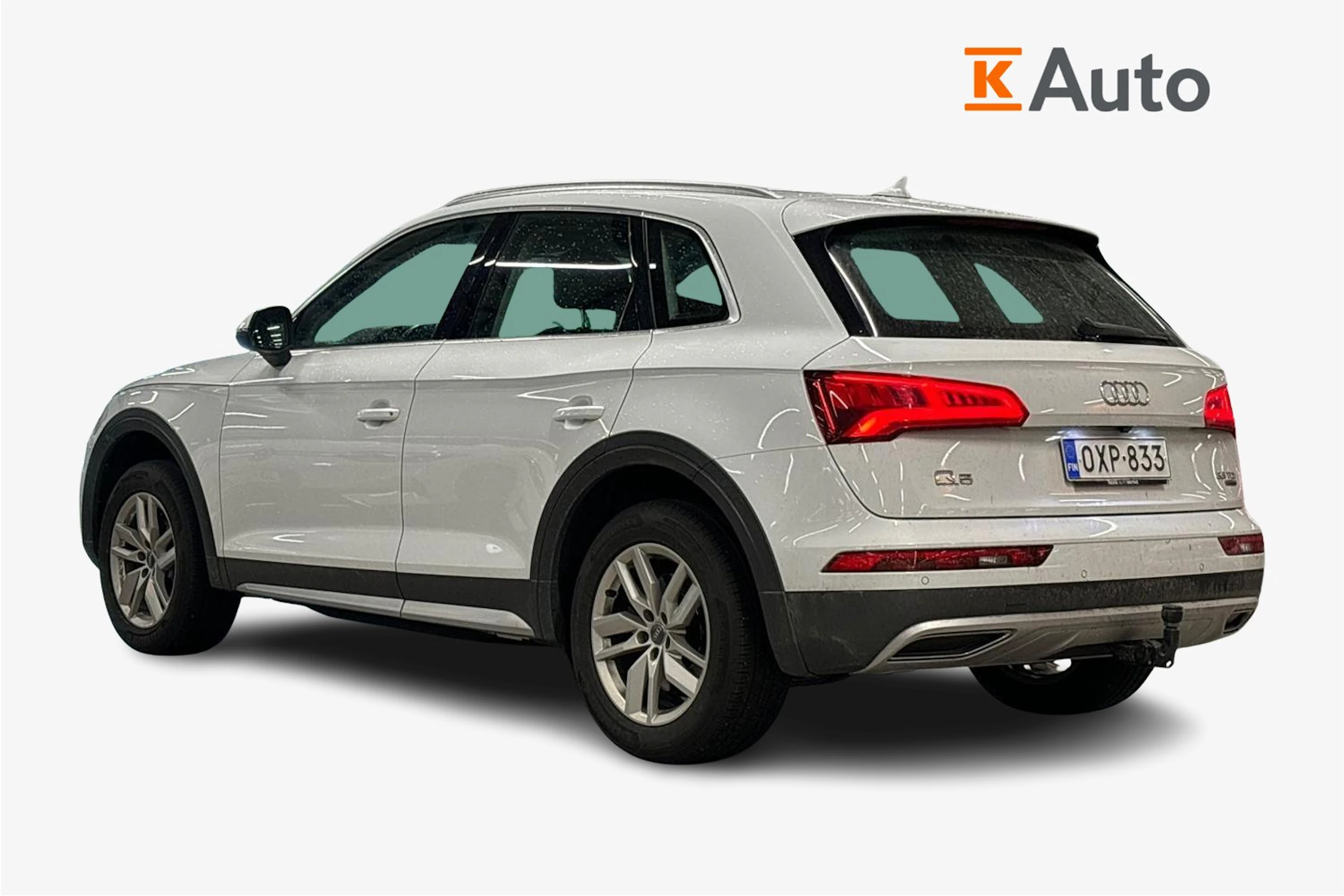 valkoinen Audi Q5 2019 kuva 2.