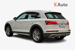 valkoinen Audi Q5 2019 kuva 2.