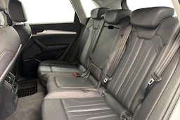 valkoinen Audi Q5 2019 kuva 8.