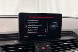 valkoinen Audi Q5 2019 kuva 21.