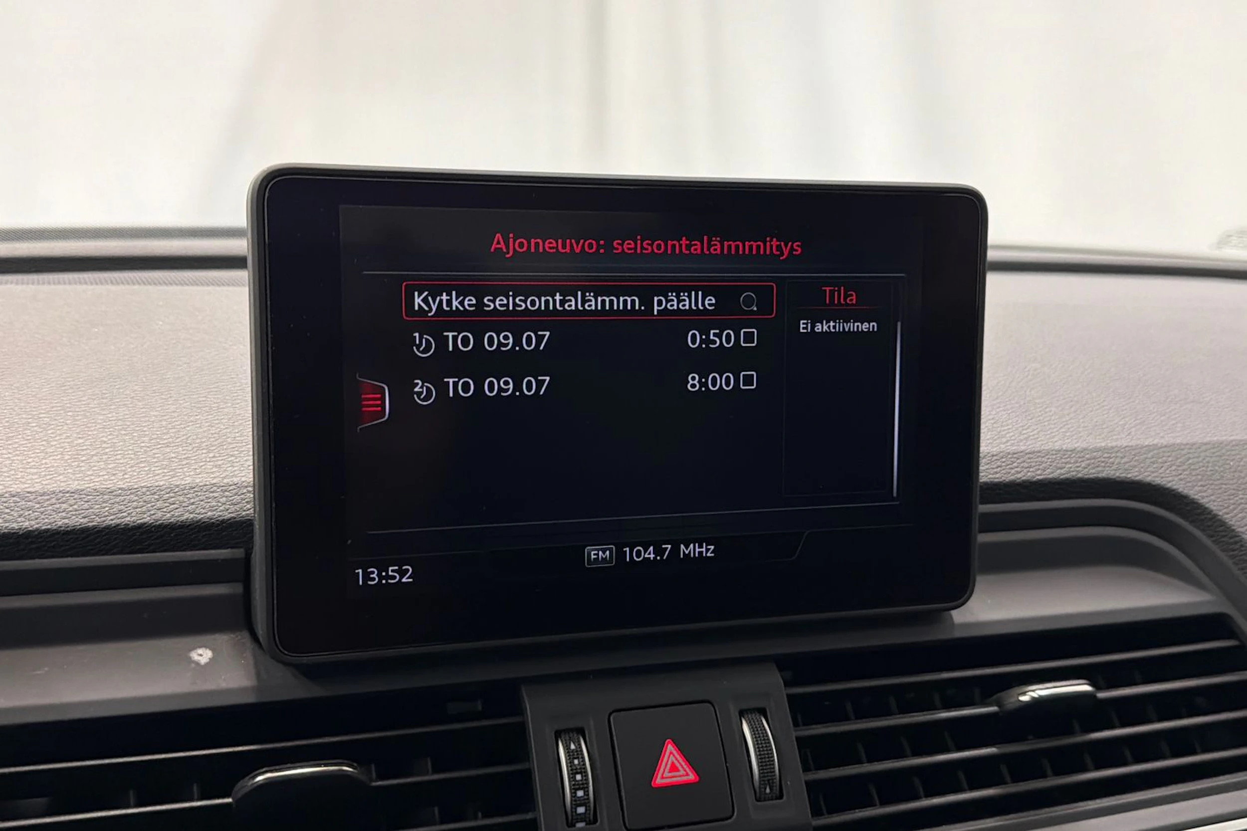 valkoinen Audi Q5 2019 kuva 22.