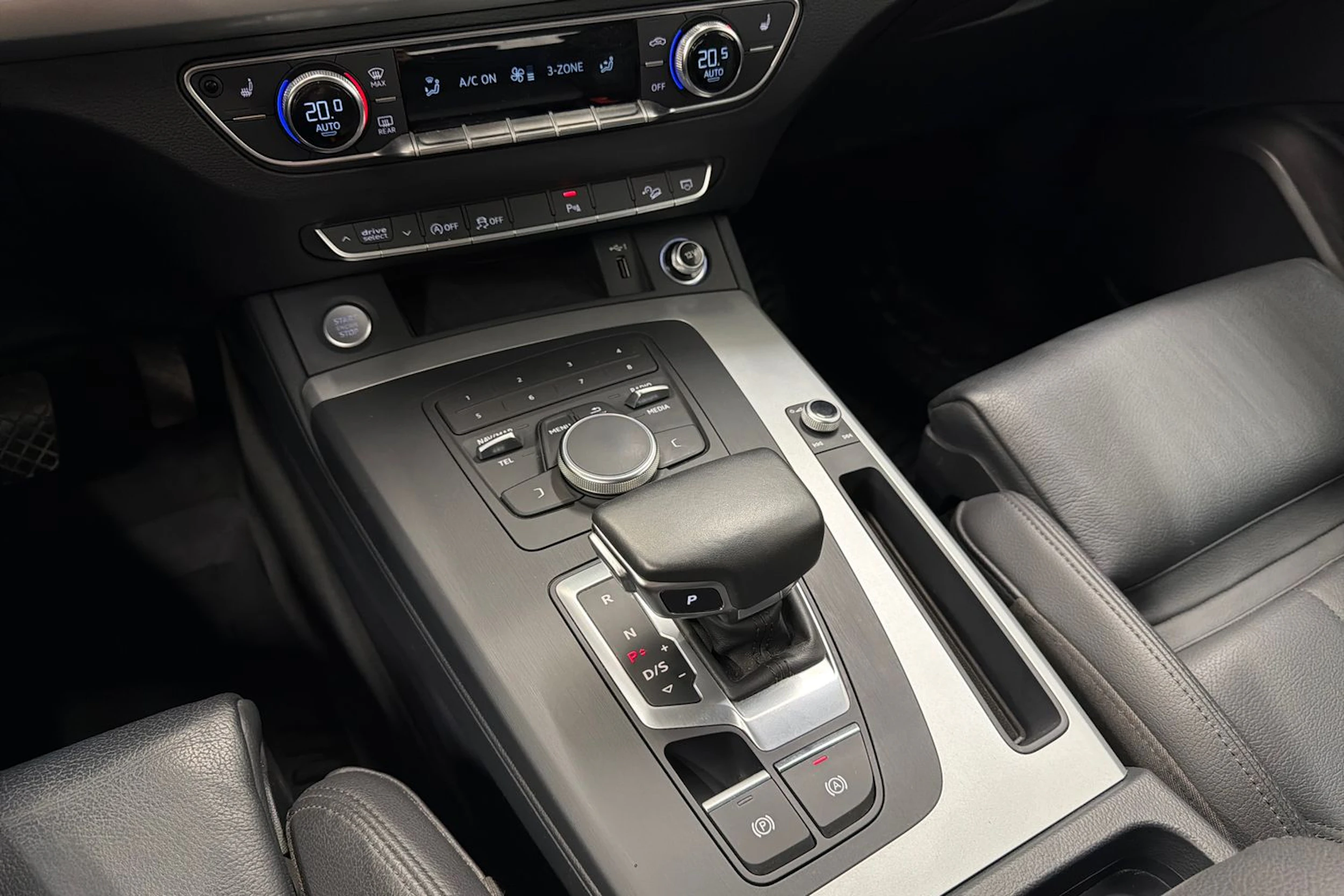 valkoinen Audi Q5 2019 kuva 26.
