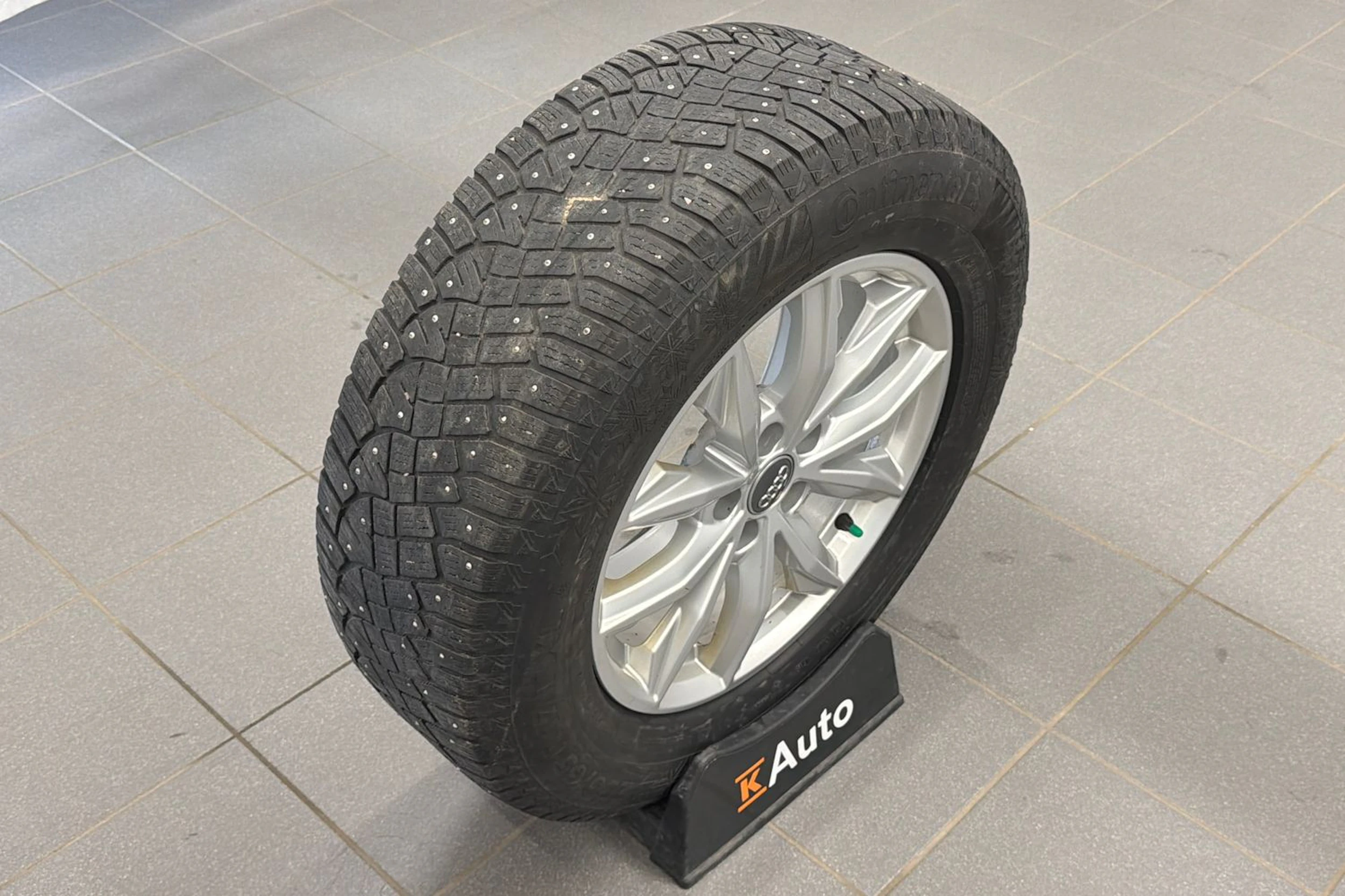 valkoinen Audi Q5 2019 kuva 31.
