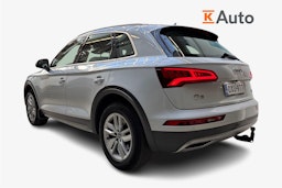 valkoinen Audi Q5 2019 kuva 2.