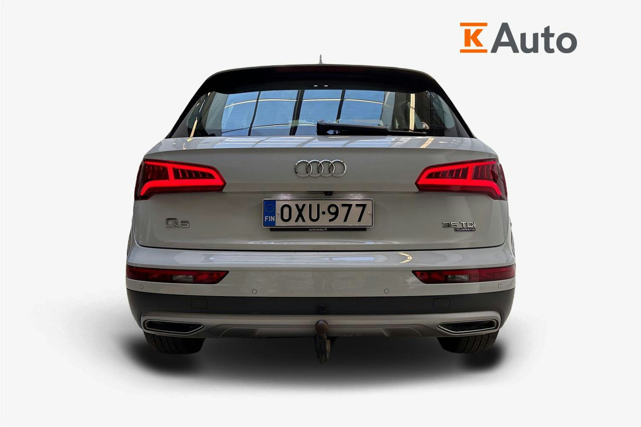 valkoinen Audi Q5 2019 kuva 3.