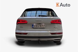 valkoinen Audi Q5 2019 kuva 3.