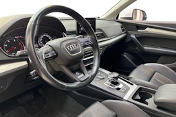 valkoinen Audi Q5 2019 kuva 6.