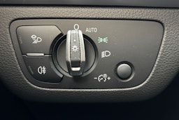 valkoinen Audi Q5 2019 kuva 16.