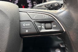 valkoinen Audi Q5 2019 kuva 18.
